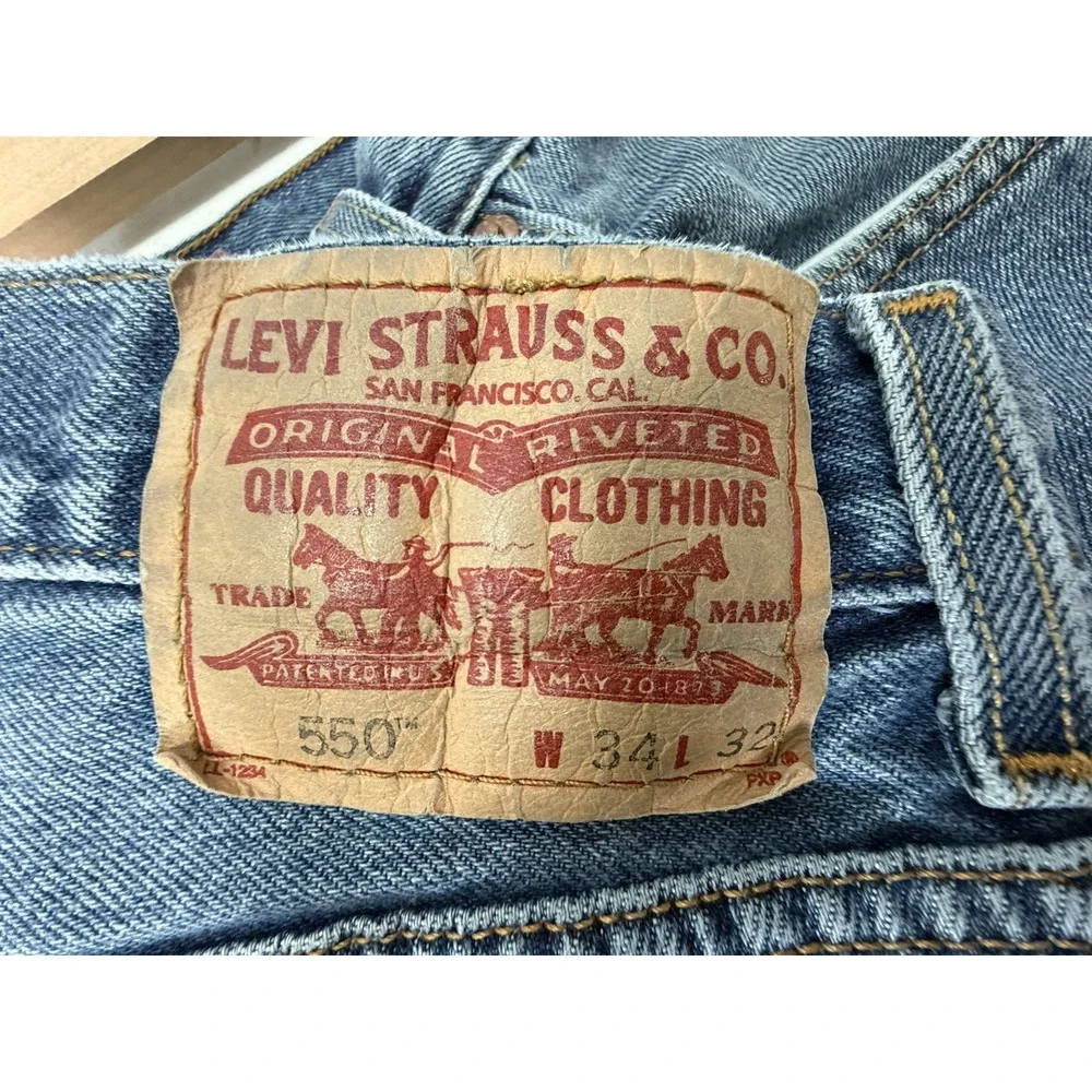 LEVIS 550 Mens 34x32 (32x30) Relaxed Fit Cotton Denim Blue Jeans